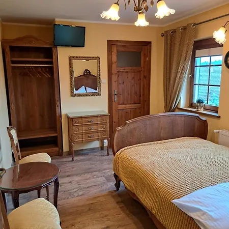 Szachulcowa Zagroda Ούστκα