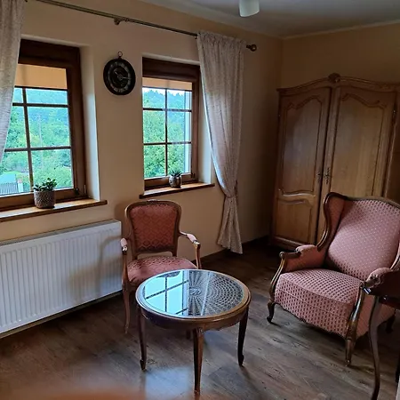 Szachulcowa Zagroda *