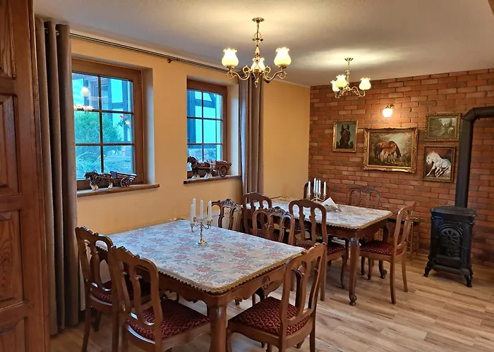 Szachulcowa Zagroda *